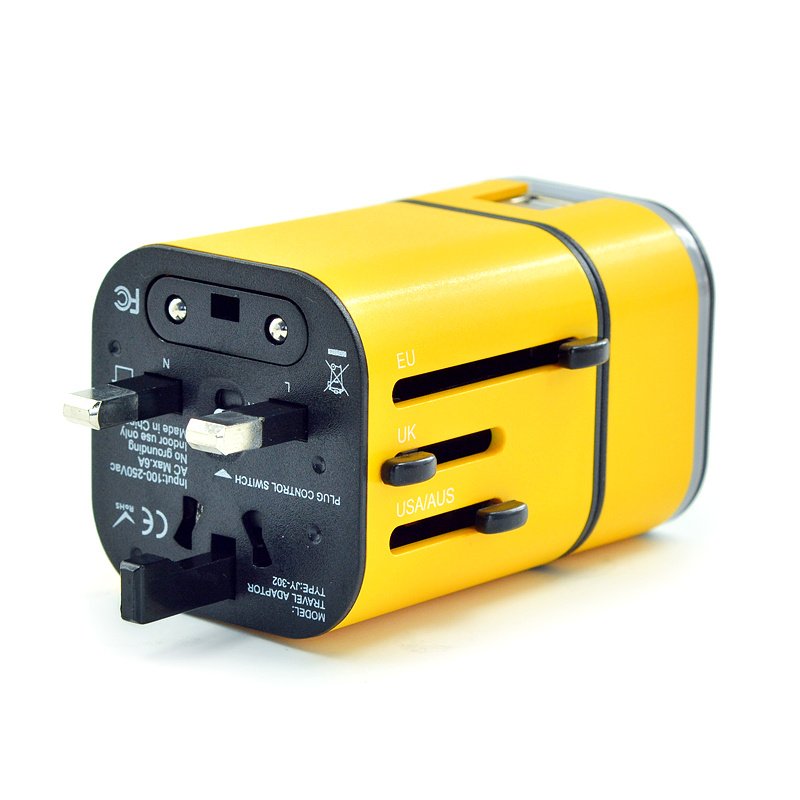 8-hole multifunctional plug converter